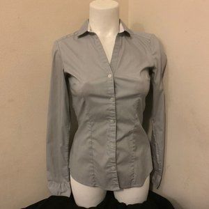 H&M fitted button down business shirt